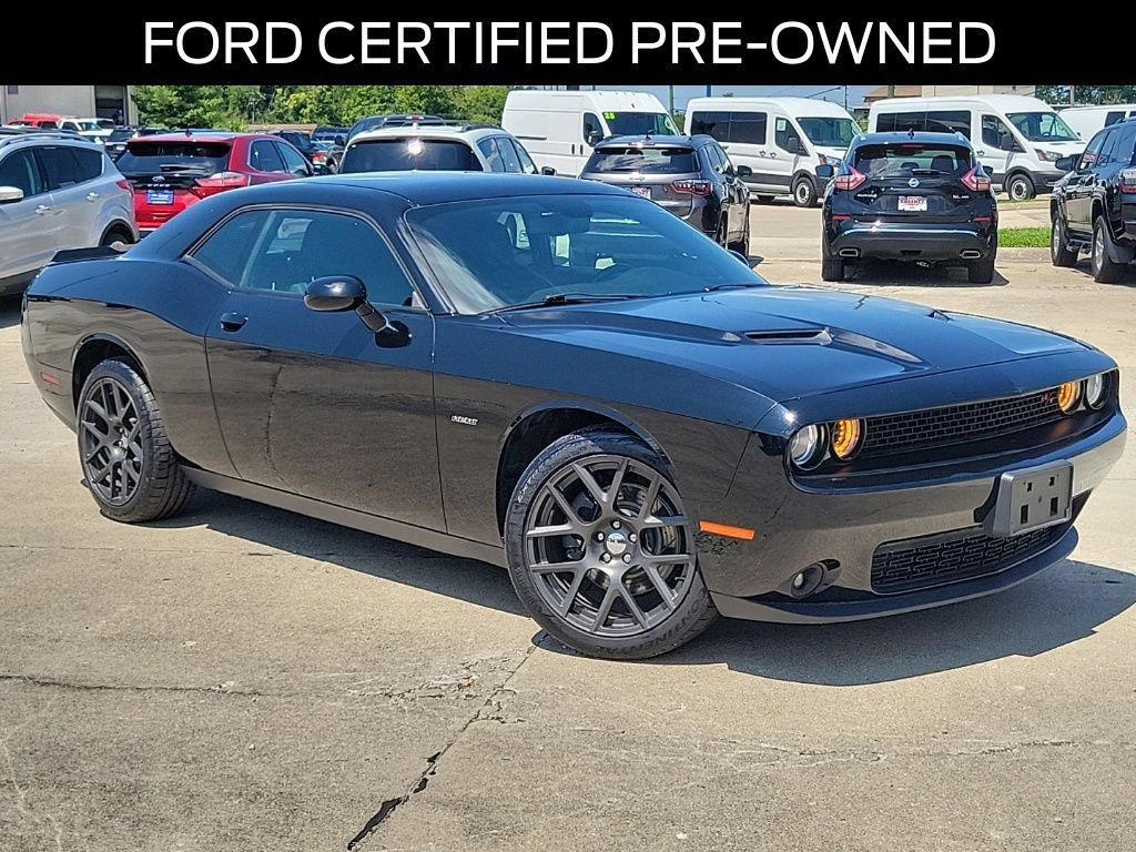 Used 2017 Dodge Challenger R/T w/ Sound Group RWD video 2