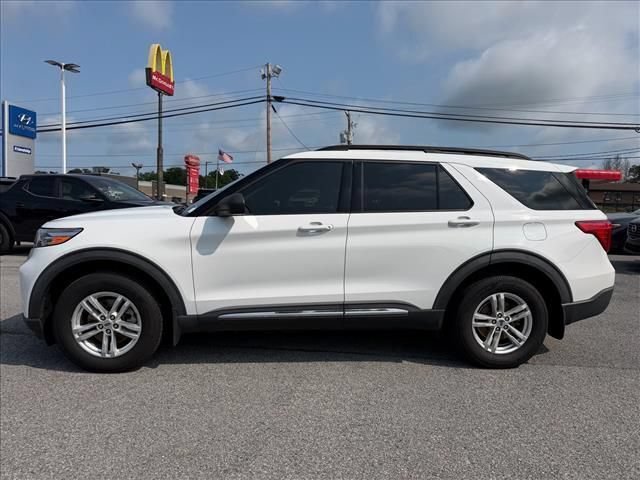 Used 2020 Ford Explorer XLT w/ Comfort Package AWD/4WD image 4