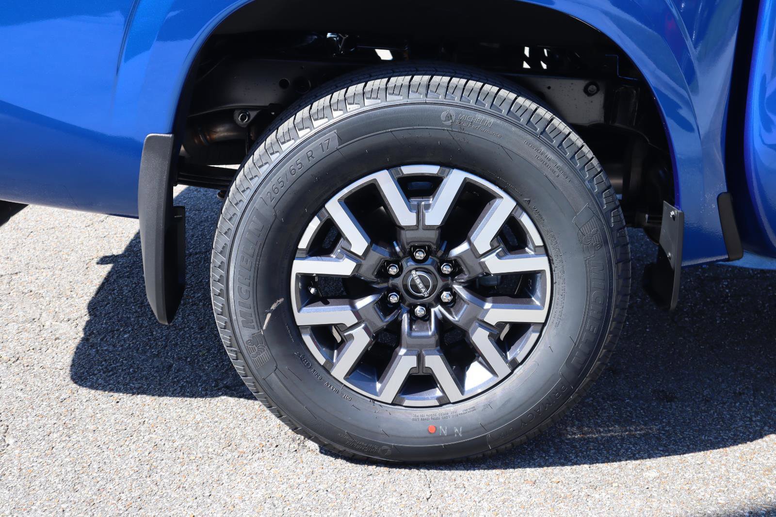 New 2026 Nissan Frontier 4x4 Crew Cab image 13