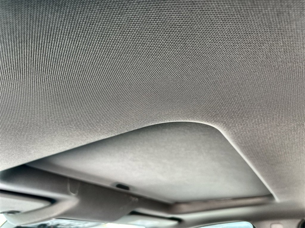 New 2026 GMC Sierra 1500 SLT image 19