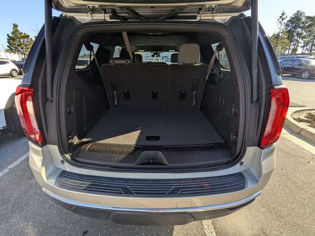 Used 2023 GMC Yukon XL SLT image 16