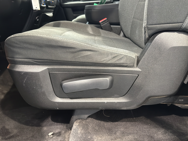 Used 2023 RAM 1500 Warlock AWD/4WD image 36