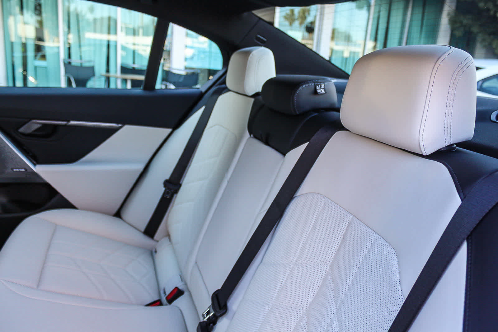 Used 2026 BMW 530i w/ M Sport Package RWD image 18