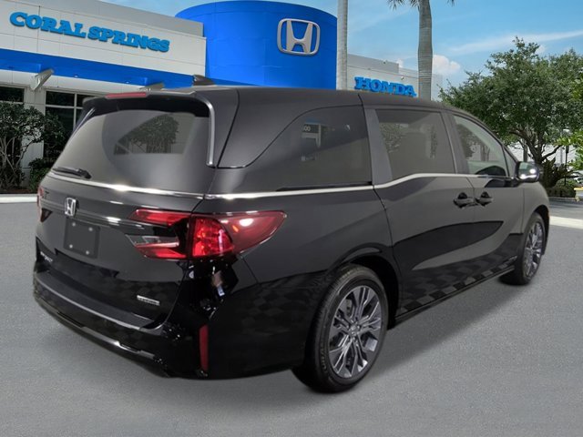 New 2026 Honda Odyssey Touring image 5
