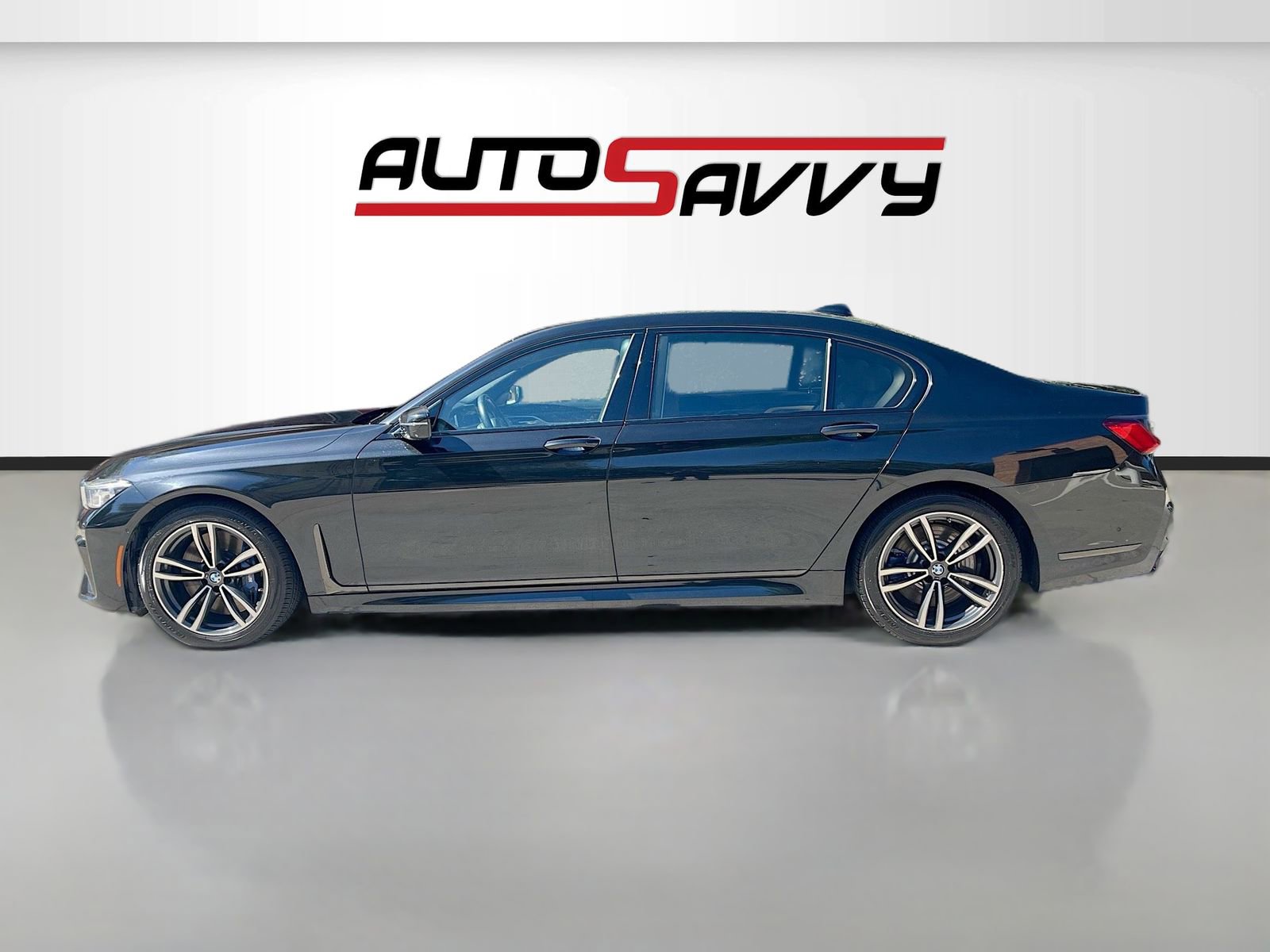Used 2022 BMW 750i xDrive w/ Executive Package AWD/4WD image 4