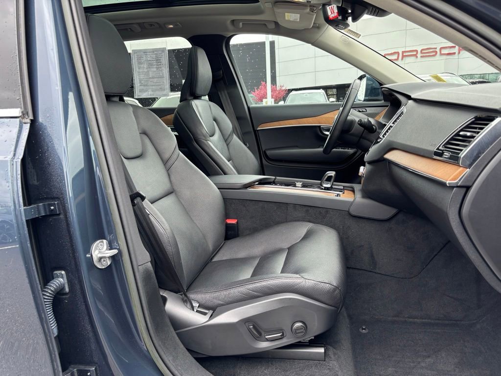 Certified 2023 Volvo XC90 B6 Plus w/ Protection Package Premier AWD/4WD image 18