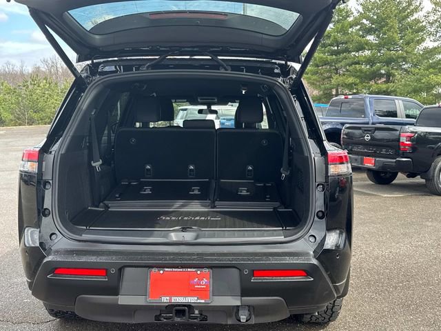 New 2026 Nissan Pathfinder Rock Creek image 13