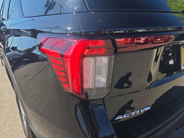 Certified 2025 Ford Explorer Active AWD/4WD image 6