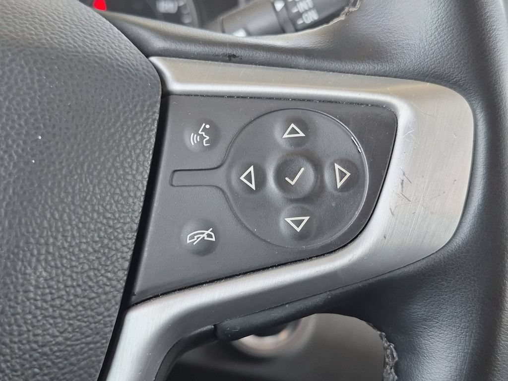 Used 2023 GMC Terrain SLT FWD image 25