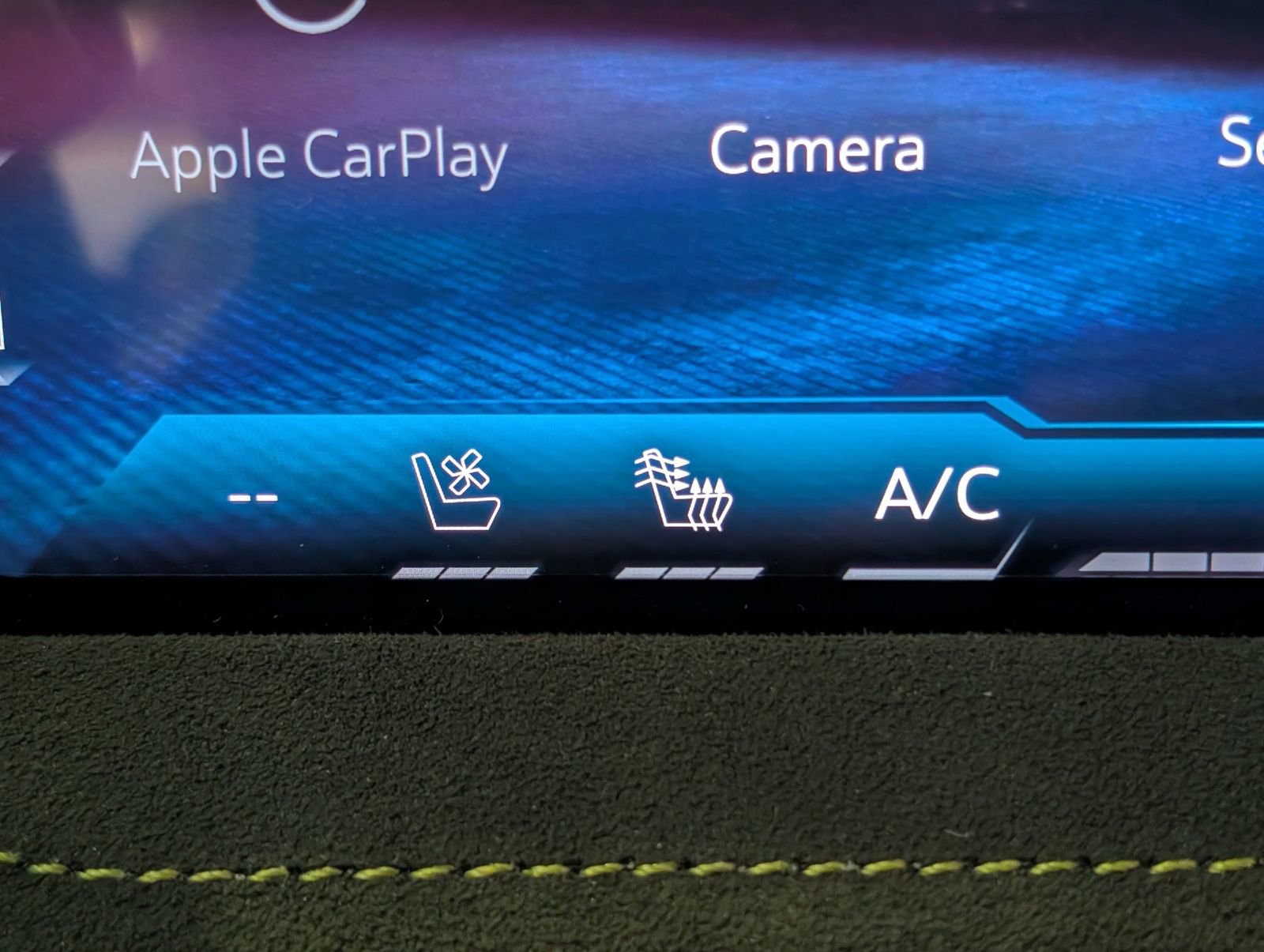 New 2026 Chevrolet Corvette E-Ray w/ Stealth Interior Trim Package image 24