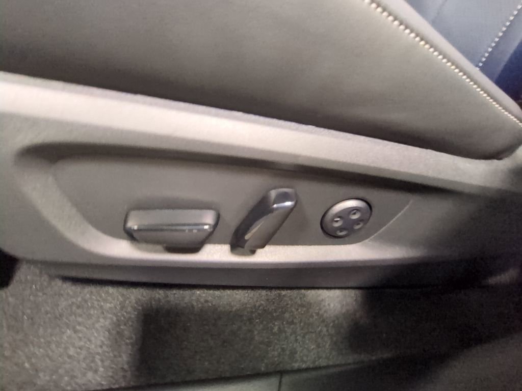 New 2026 INFINITI QX60 Sport w/ Dark Cargo Package image 9