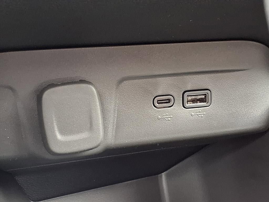 New 2026 Chevrolet Trax RS w/ Driver Confidence Package image 20