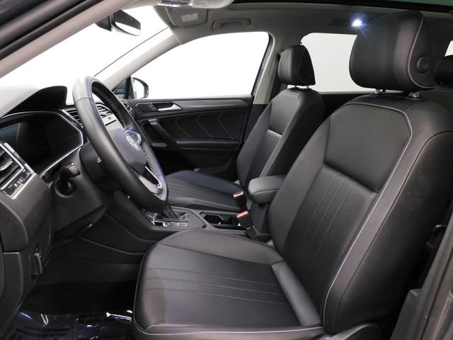 Used 2024 Volkswagen Tiguan SE image 22