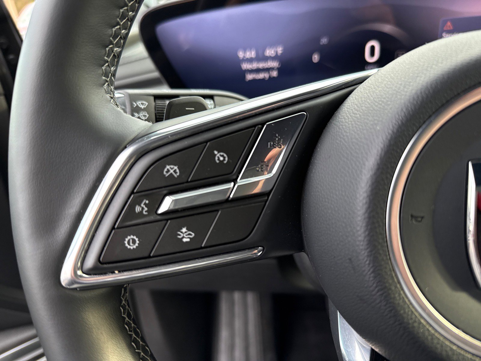 Used 2025 Buick Enclave Preferred image 22