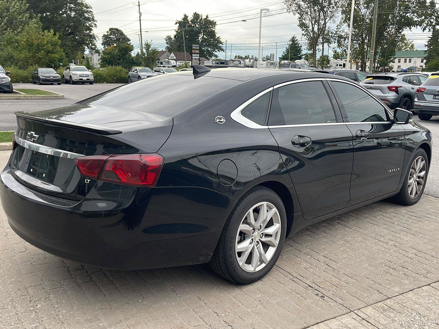 Used 2019 Chevrolet Impala LT w/ Sunroof and Spoiler Package FWD image 6