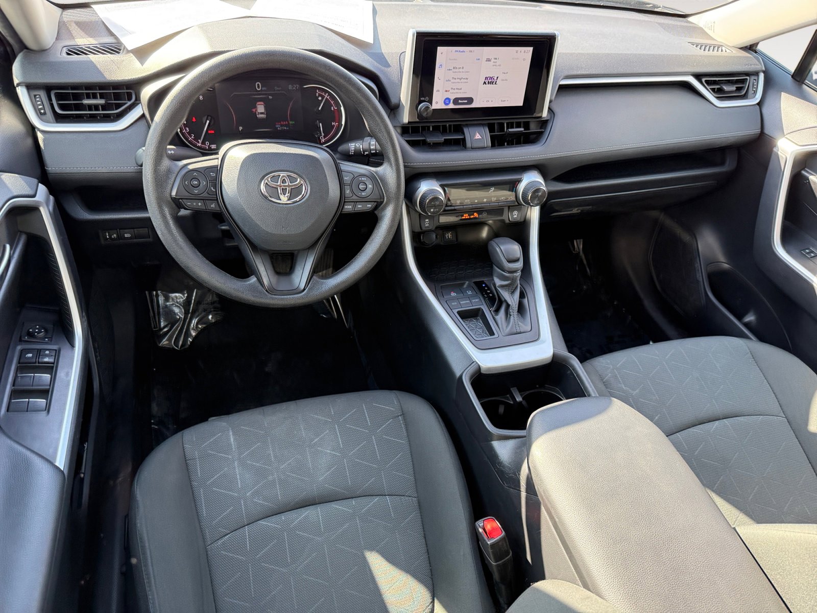 Used 2023 Toyota RAV4 XLE image 15