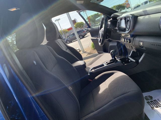 Used 2016 Toyota Tacoma TRD Sport w/ Towing Package image 14