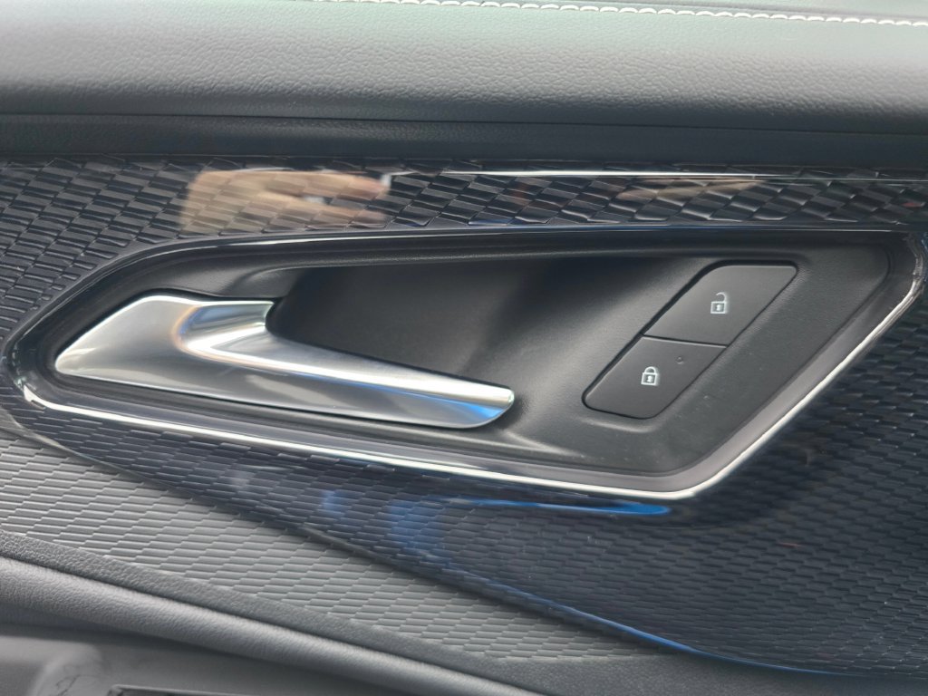 New 2026 Chevrolet Blazer EV LT FWD image 21