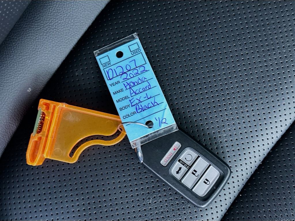 Used 2022 Honda Accord EX-L image 36