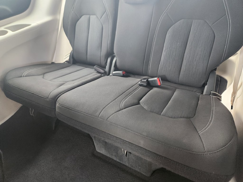 Used 2023 Chrysler Voyager LX FWD image 19