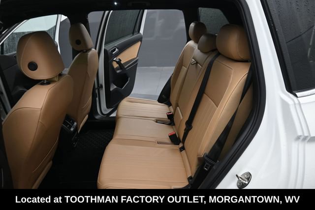 Used 2022 Volkswagen Tiguan SE AWD/4WD image 13