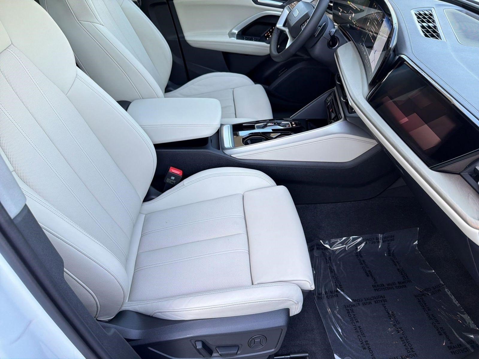 Used 2025 Audi Q5 Prestige AWD/4WD image 31