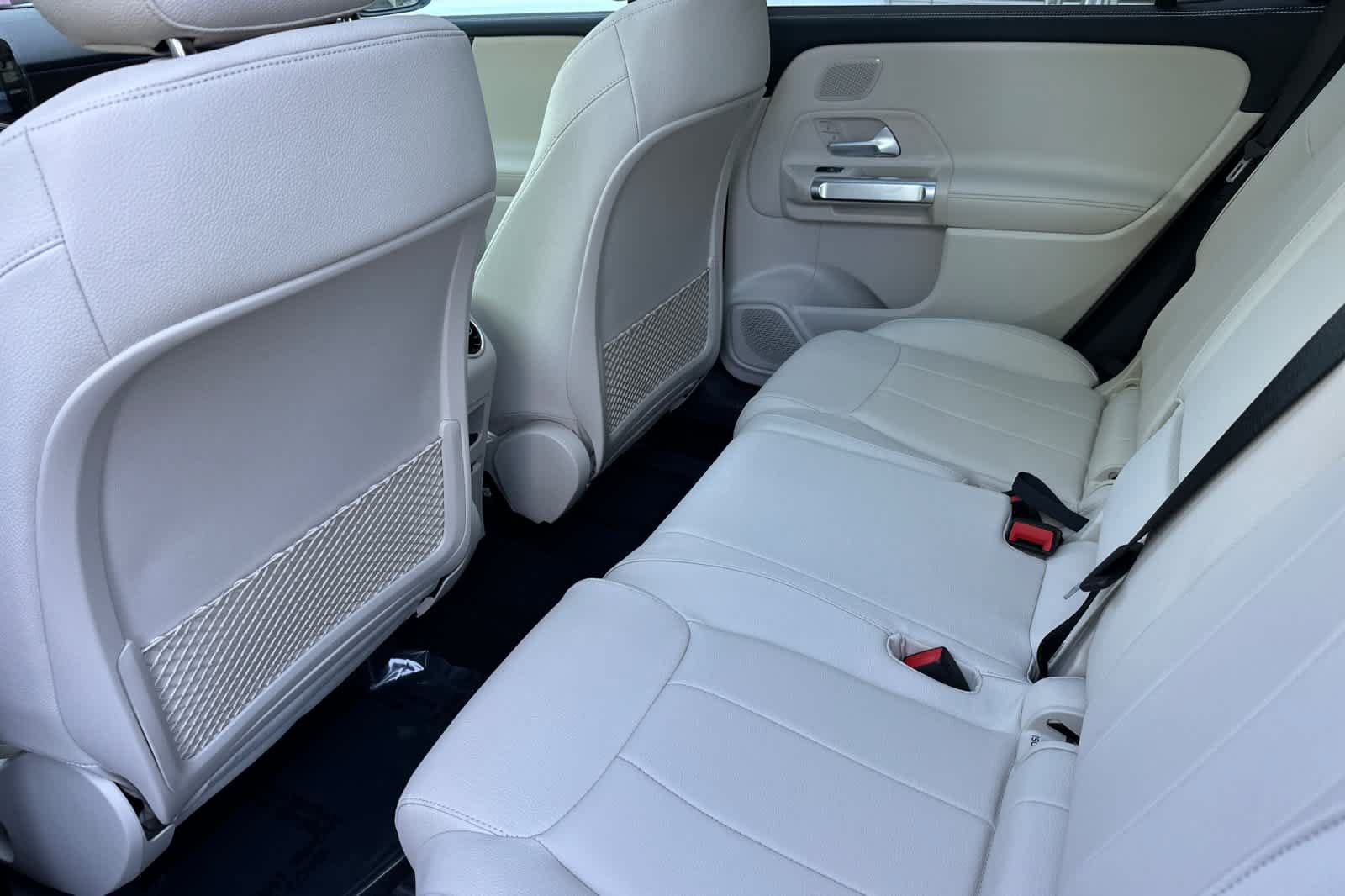 Certified 2026 Mercedes-Benz GLB 250 image 11