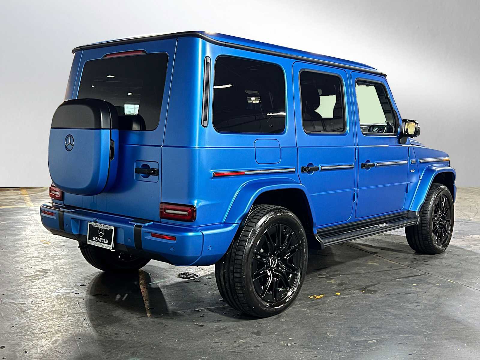 Used 2025 Mercedes-Benz G 580 w/ EQ Technology image 3