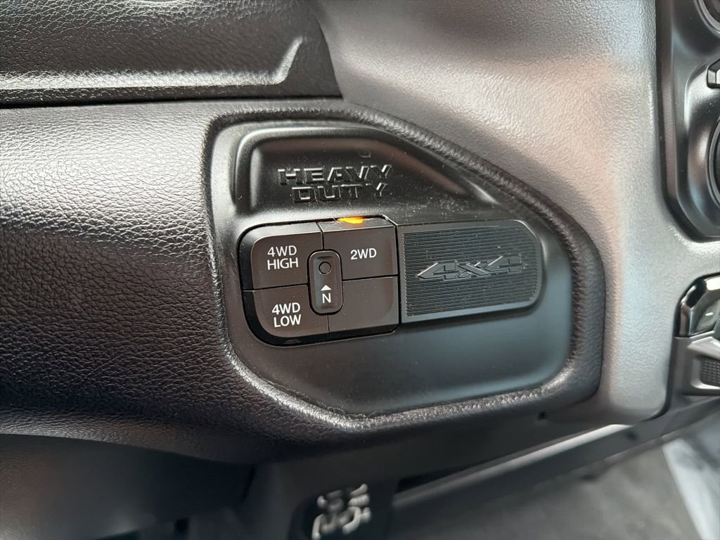Used 2024 RAM 2500 Big Horn AWD/4WD image 27