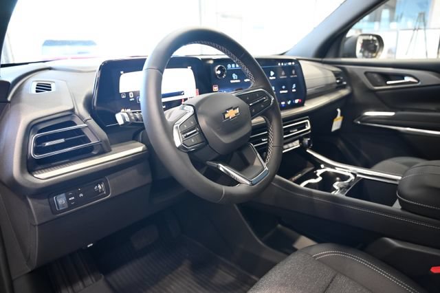 New 2026 Chevrolet Traverse LT w/ LPO, Floor Liner Package FWD image 20