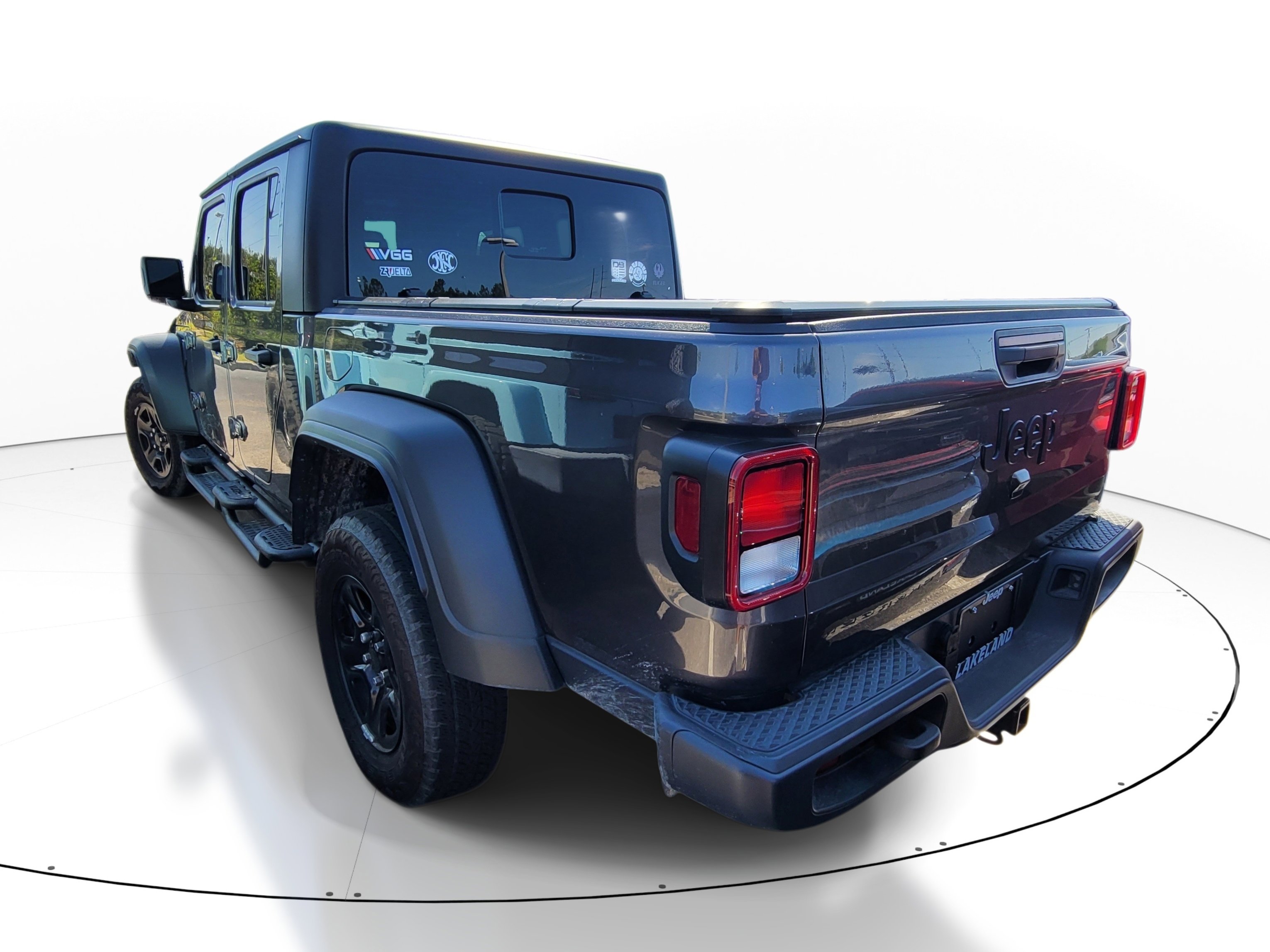 Used 2025 Jeep Gladiator Sport AWD/4WD image 5