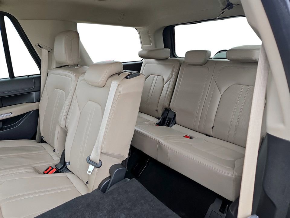 Used 2024 Ford Expedition Limited AWD/4WD image 31