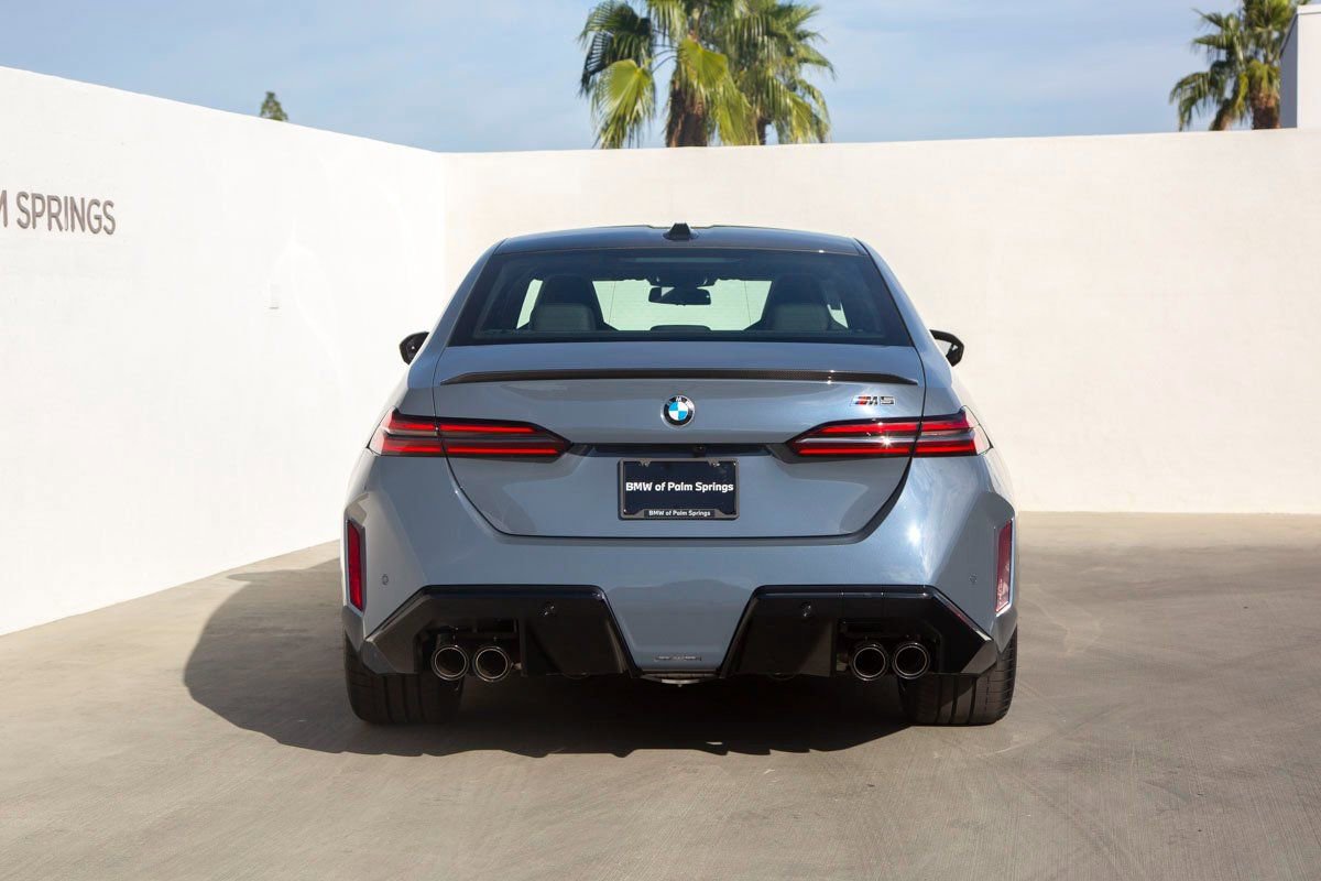 New 2026 BMW M5 w/ Carbon Package image 7