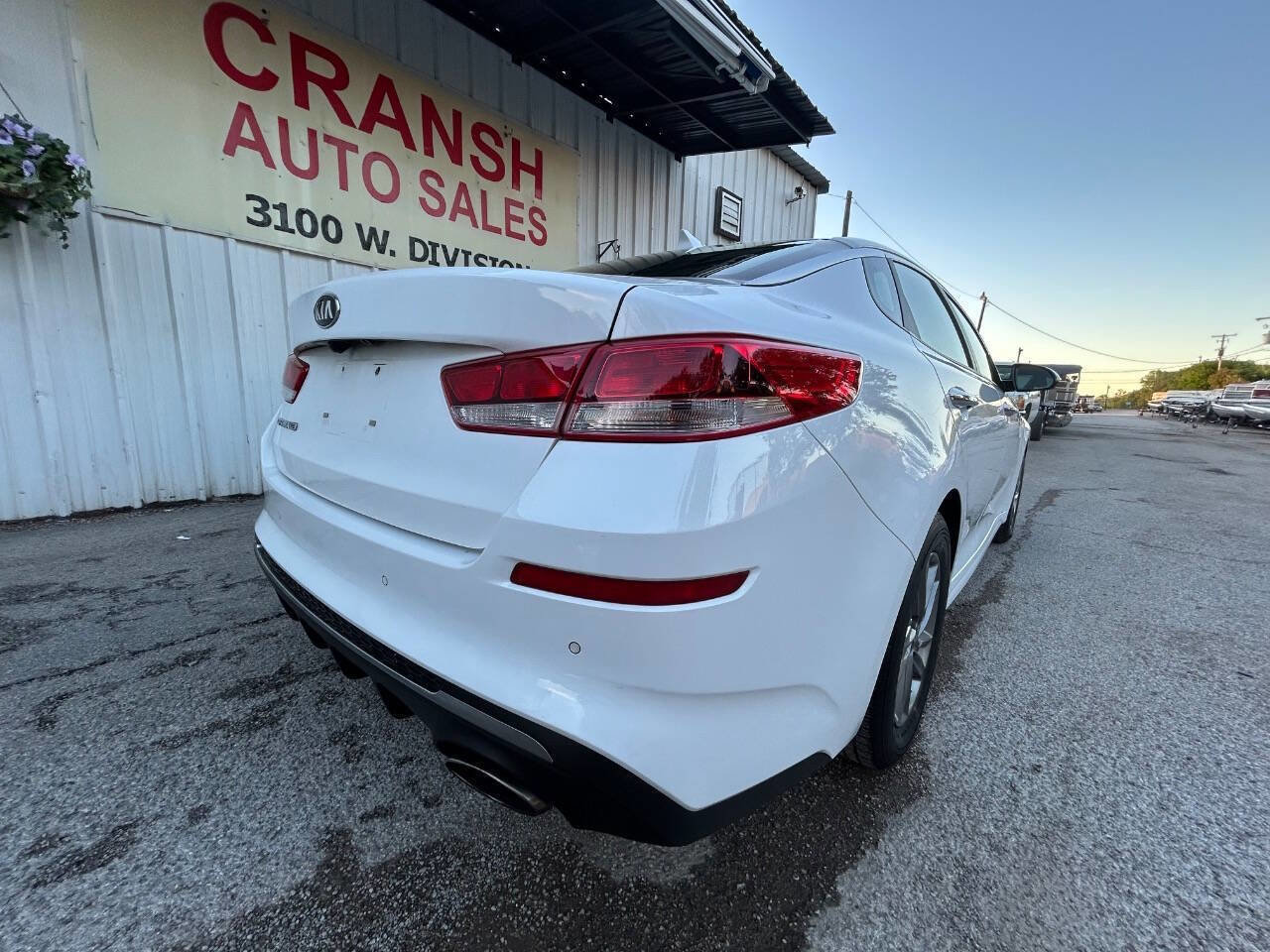 Used 2019 Kia Optima LX image 3