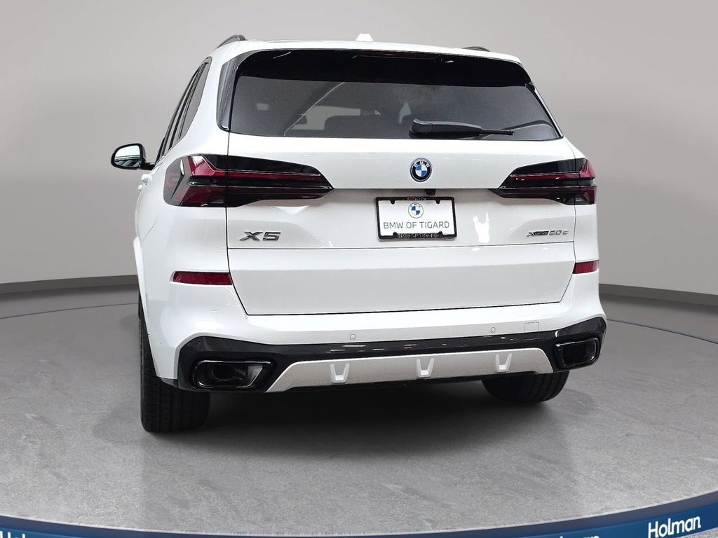 New 2026 BMW X5 xDrive50e w/ M Sport Package AWD/4WD image 6