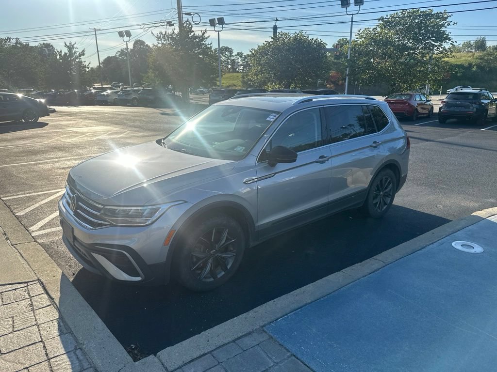 Used 2022 Volkswagen Tiguan SE AWD/4WD image 5