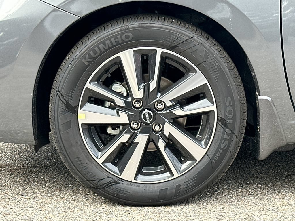 New 2025 Nissan Versa SV w/ Trunk Package FWD image 5