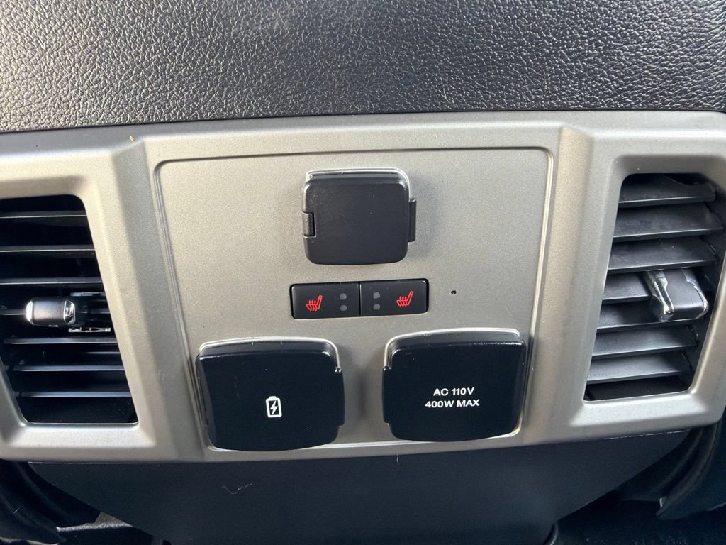 Used 2019 Ford F150 Lariat w/ Equipment Group 502A Luxury AWD/4WD image 19