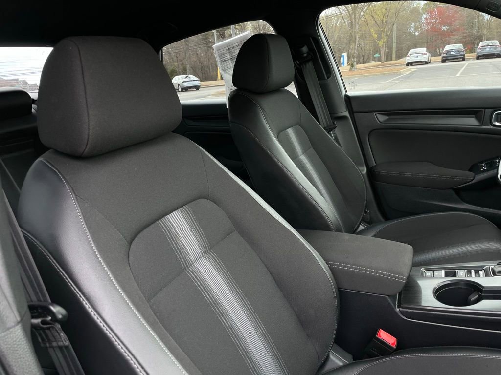 Certified 2025 Honda Civic Sport image 30