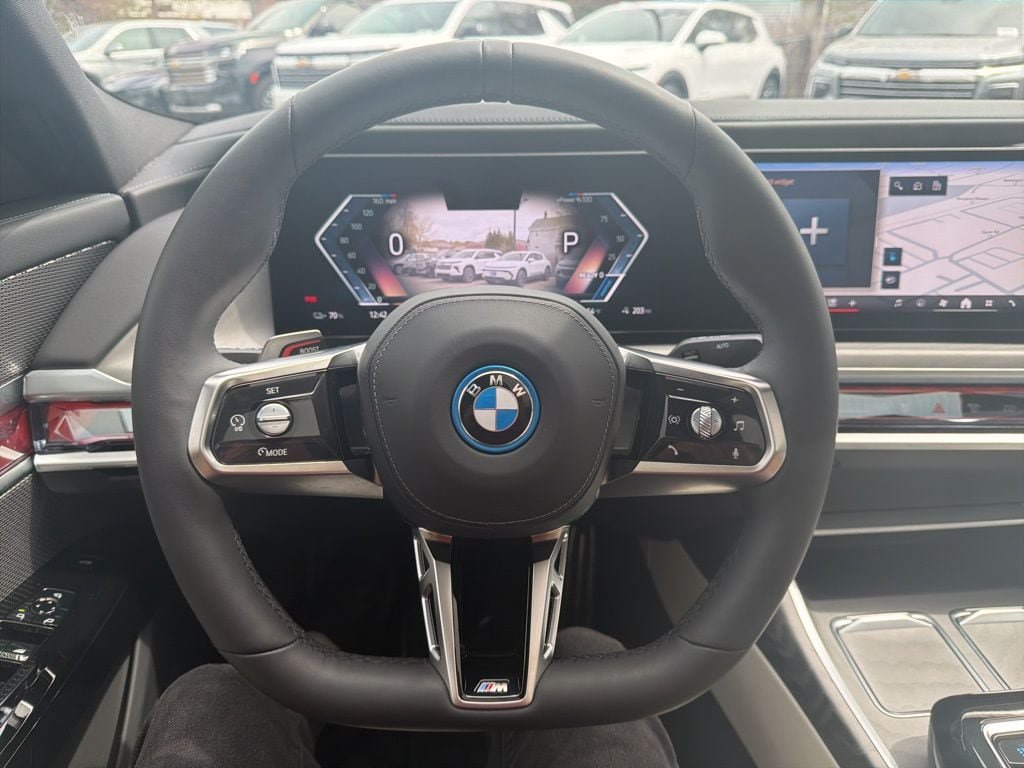 Used 2025 BMW i7 eDrive50 w/ M Sport Package RWD image 63