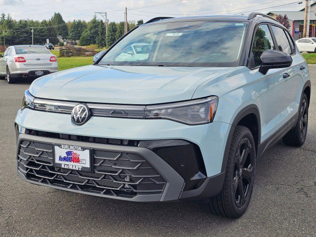 New 2027 Volkswagen Taos SE AWD/4WD image 7