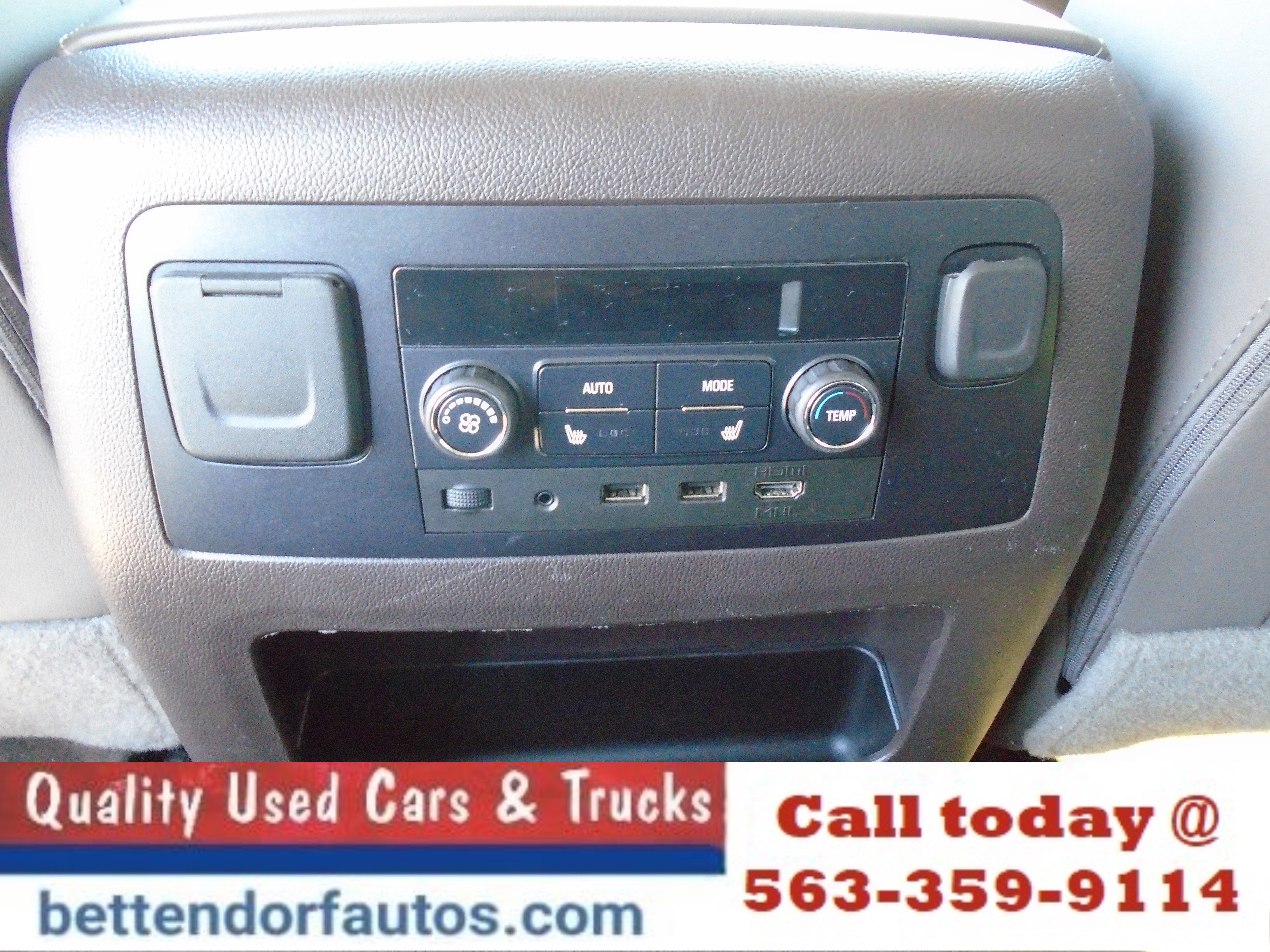 Used 2018 GMC Yukon Denali w/ Open Road Package AWD/4WD image 12