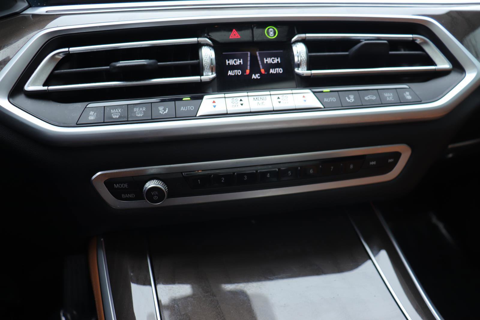 Used 2022 BMW X5 sDrive40i w/ Executive Package image 38