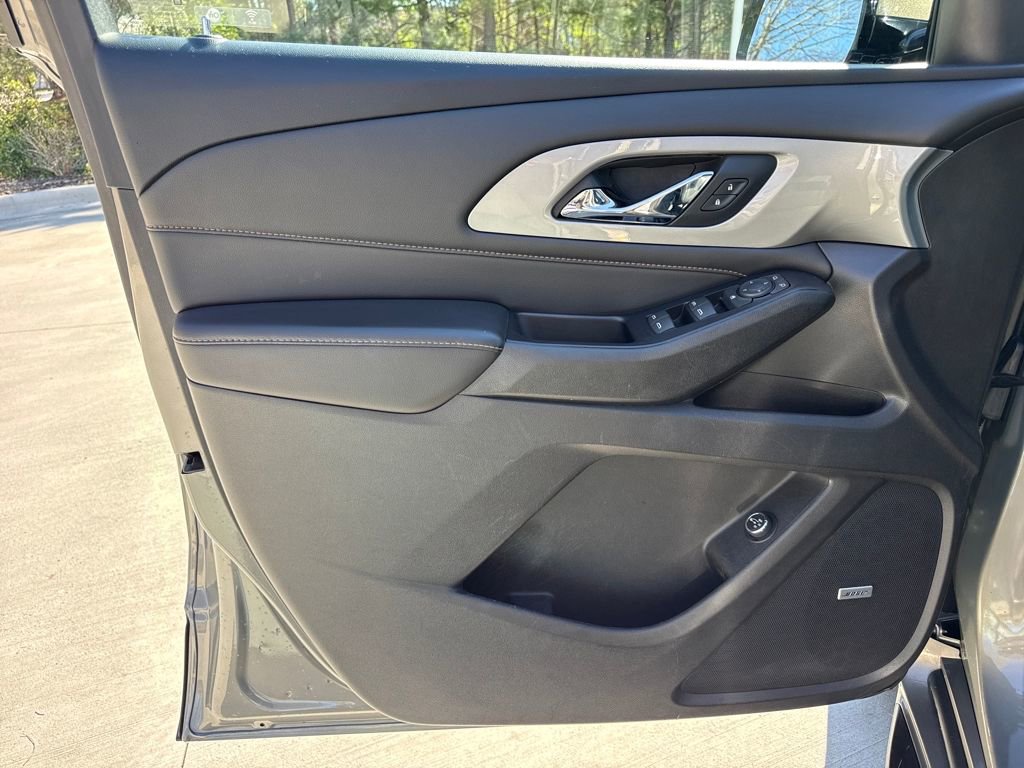 Used 2019 Chevrolet Traverse LT w/ LT Premium Package image 14