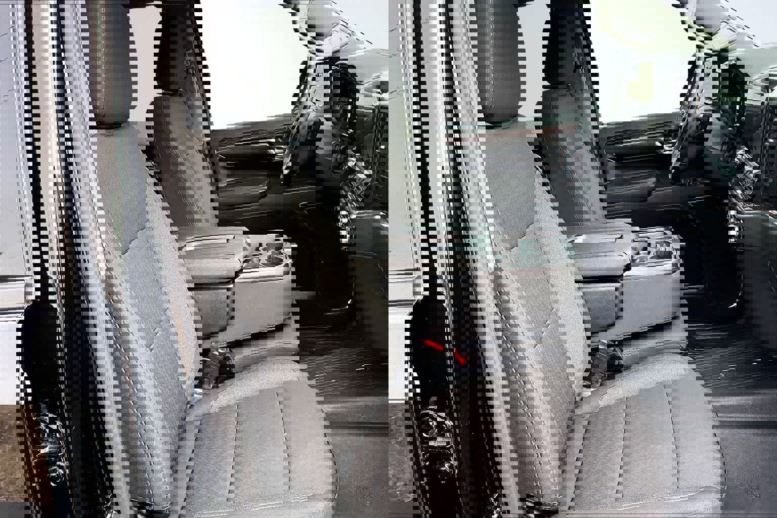 Used 2024 GMC Sierra 1500 Elevation image 14