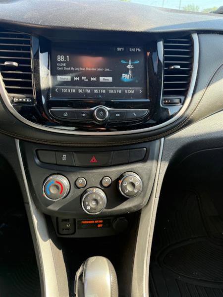 Used 2017 Chevrolet Trax LT image 18