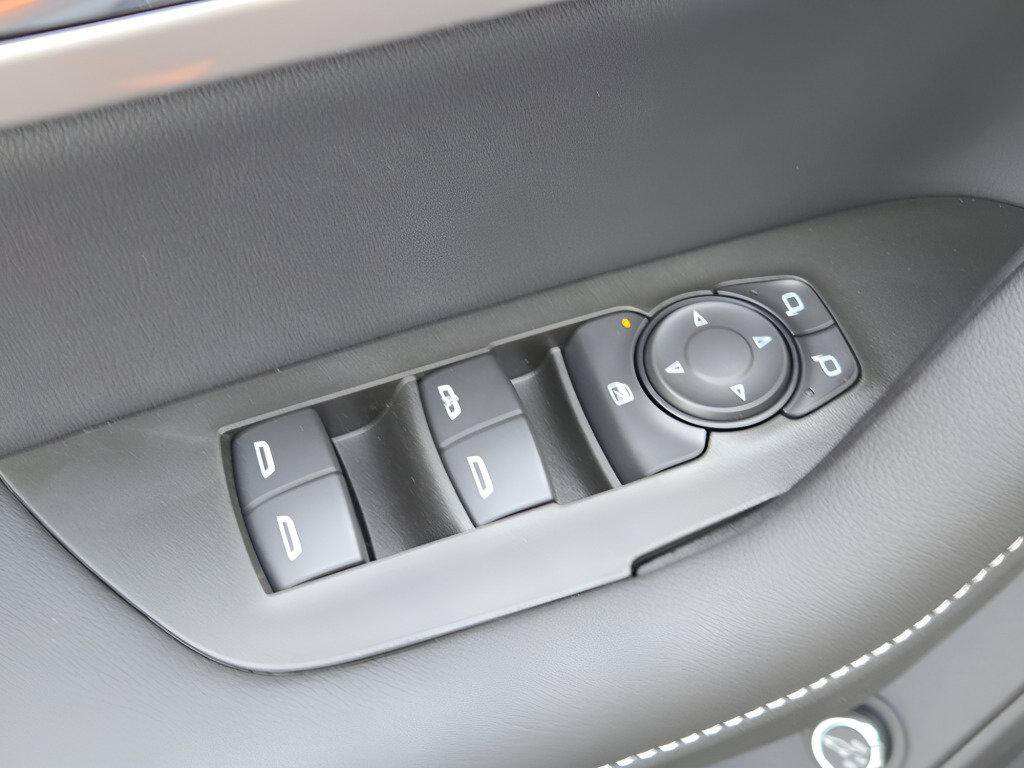 New 2026 Chevrolet Blazer LT w/ Convenience Package AWD/4WD image 25