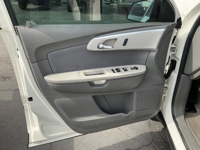 Used 2011 Chevrolet Traverse LS FWD image 10