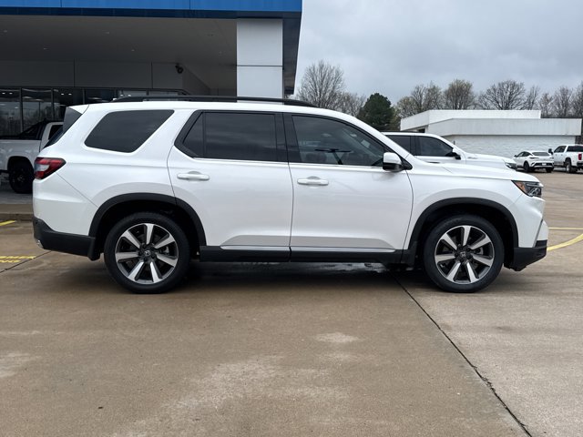 Used 2023 Honda Pilot Touring image 2