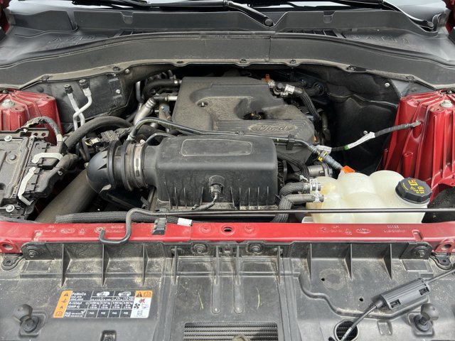 Used 2020 Ford Explorer XLT w/ Equipment Group 202A AWD/4WD image 30